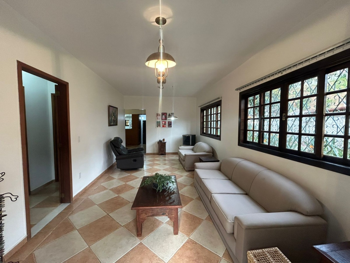 Casa à venda com 4 quartos, 240m² - Foto 47
