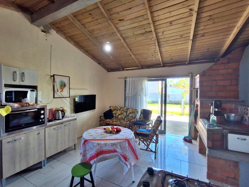 Casa à venda com 3 quartos, 134m² - Foto 11