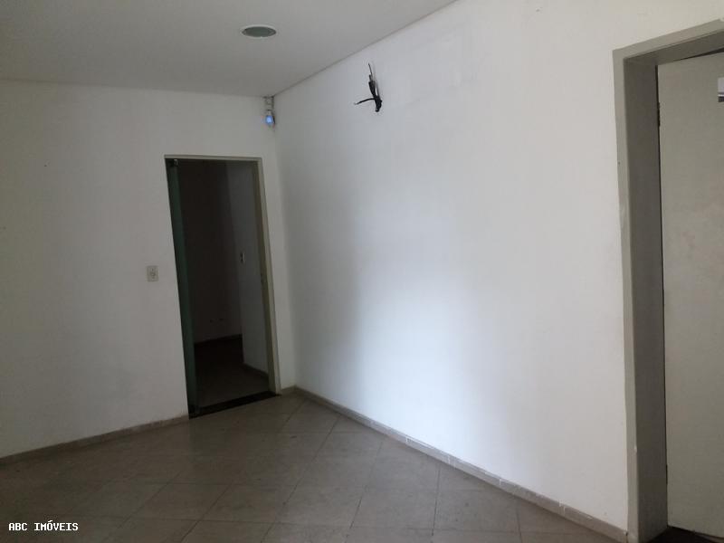 Prédio Inteiro para alugar com 1 quarto, 700m² - Foto 16