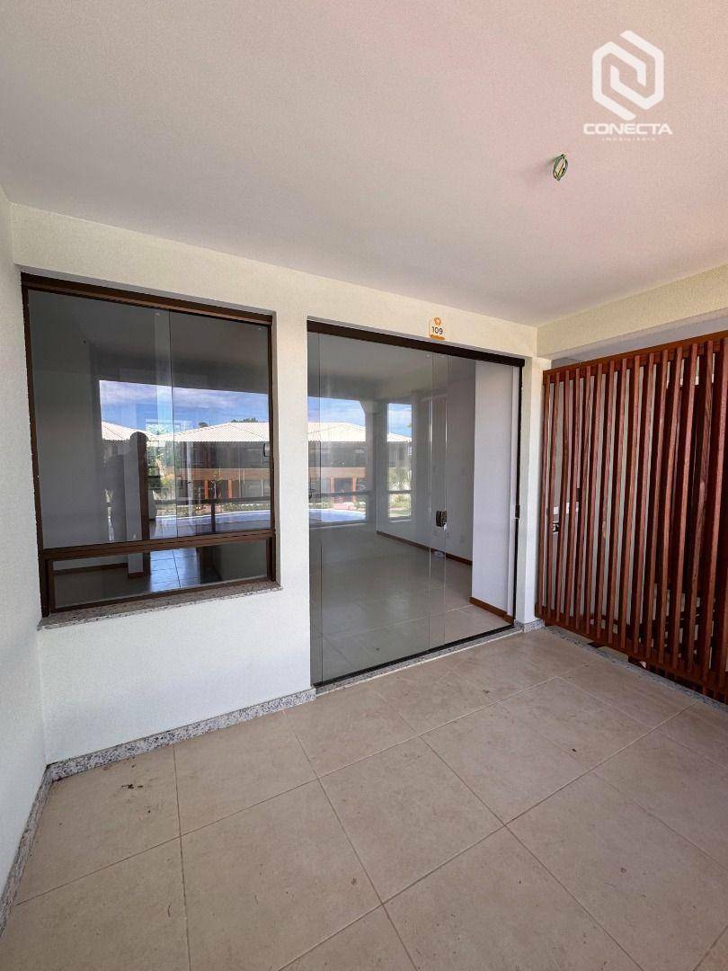 Casa à venda com 2 quartos, 65m² - Foto 2