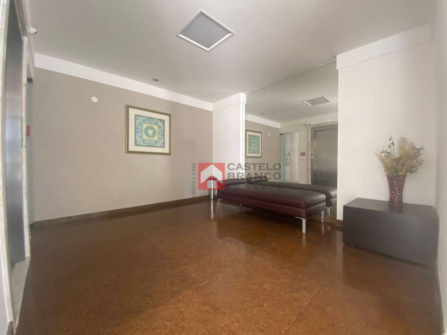 Apartamento à venda com 4 quartos, 225m² - Foto 32