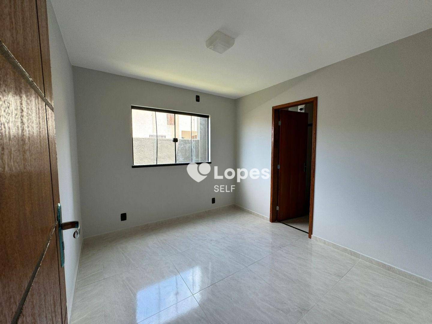 Casa à venda com 3 quartos, 94m² - Foto 8