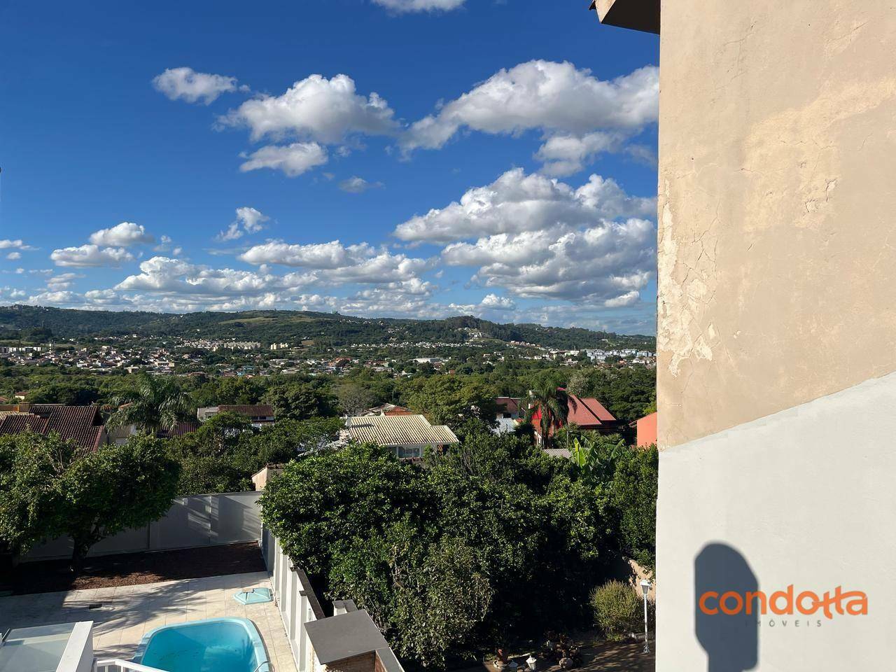 Casa para alugar com 4 quartos, 300m² - Foto 40