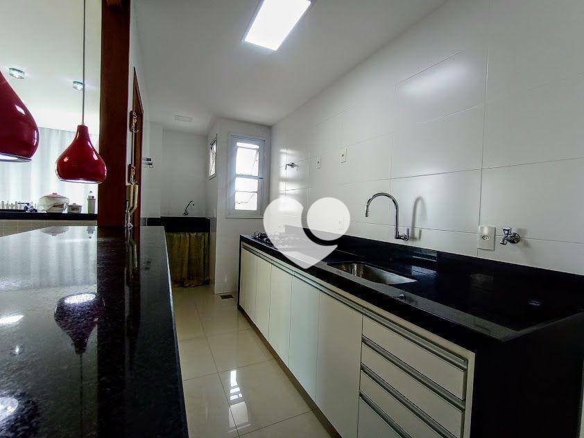 Apartamento para alugar com 3 quartos, 140m² - Foto 6