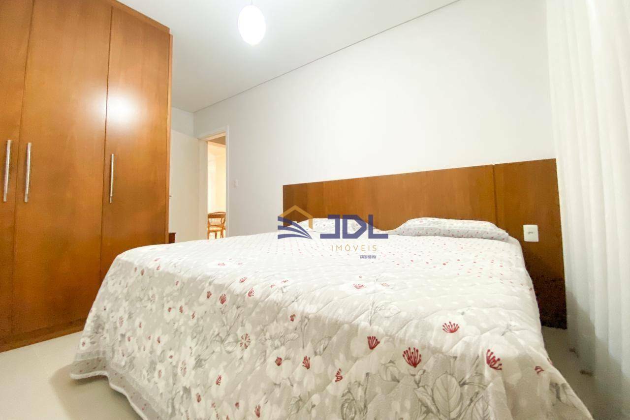 Apartamento à venda com 3 quartos, 154m² - Foto 8