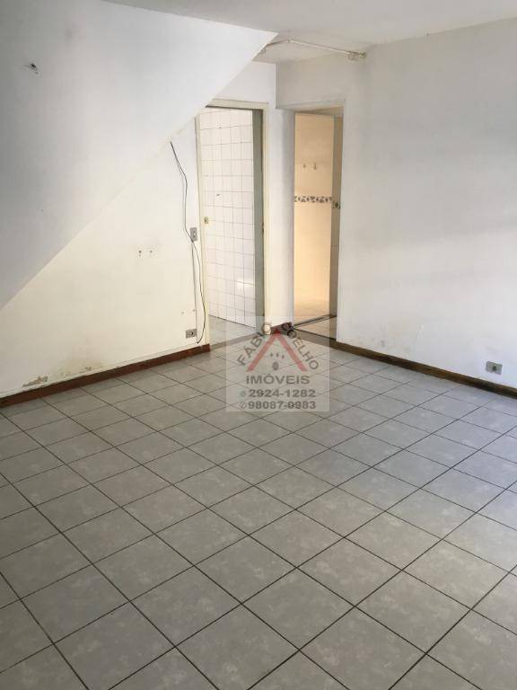 Sobrado à venda com 2 quartos, 128m² - Foto 2