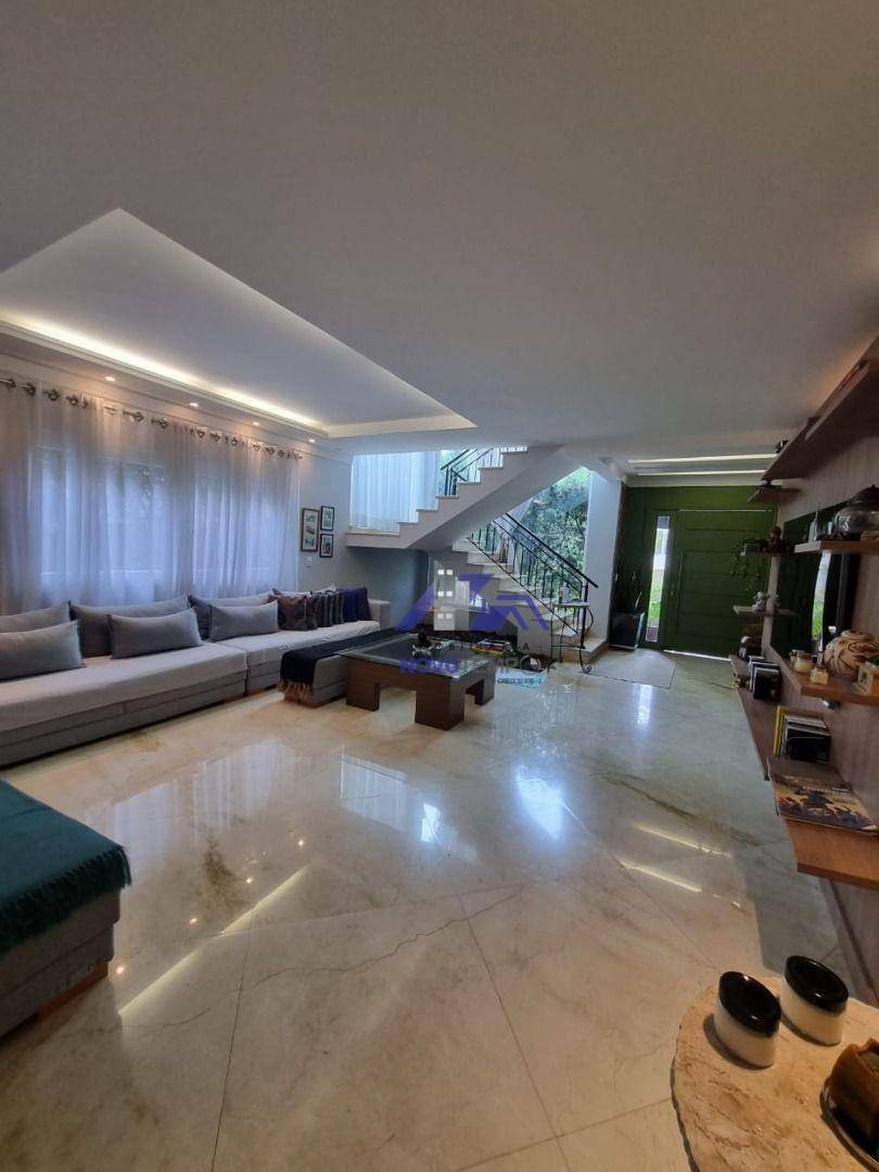 Sobrado para alugar com 4 quartos, 400m² - Foto 9