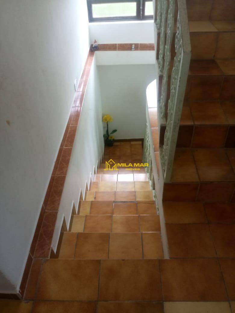 Sobrado à venda com 6 quartos, 323m² - Foto 27