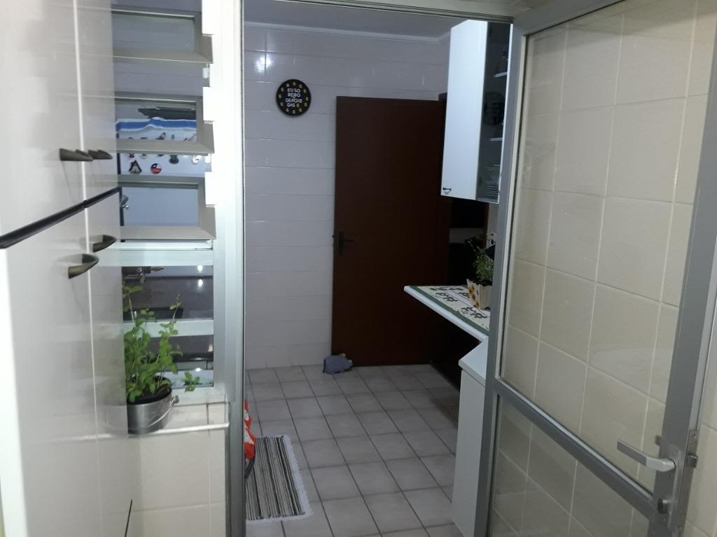 Apartamento à venda com 2 quartos, 65m² - Foto 9