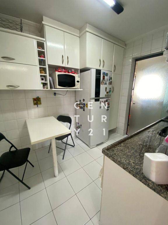 Apartamento à venda com 3 quartos, 79m² - Foto 8