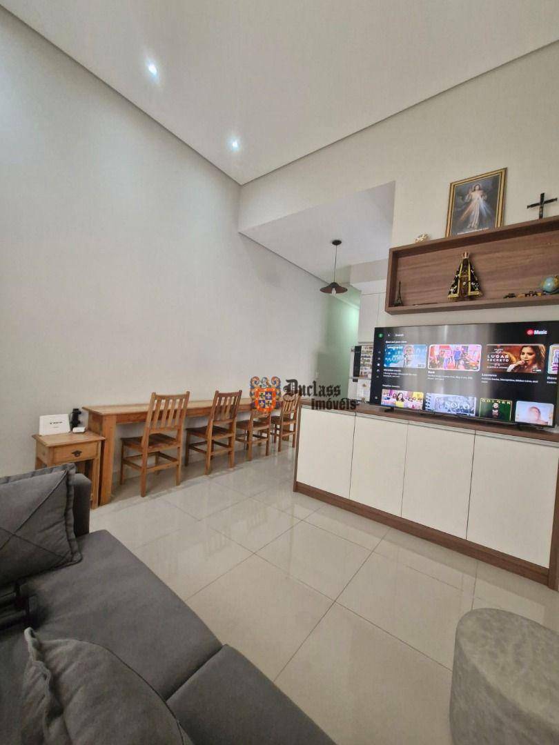 Casa à venda com 3 quartos, 94m² - Foto 7