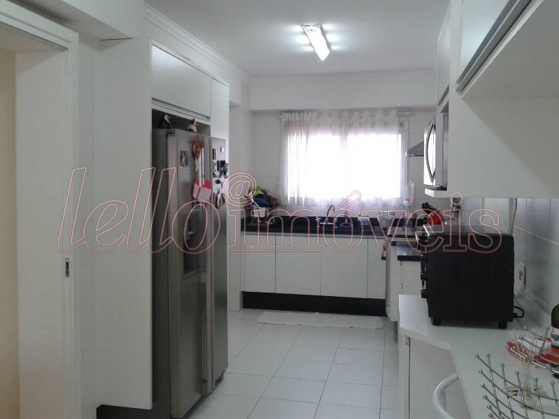 Apartamento à venda com 3 quartos, 184m² - Foto 9