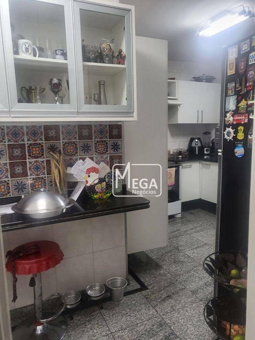 Apartamento à venda com 3 quartos, 95m² - Foto 3