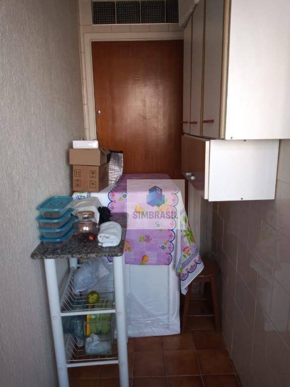 Apartamento à venda com 2 quartos, 80m² - Foto 17