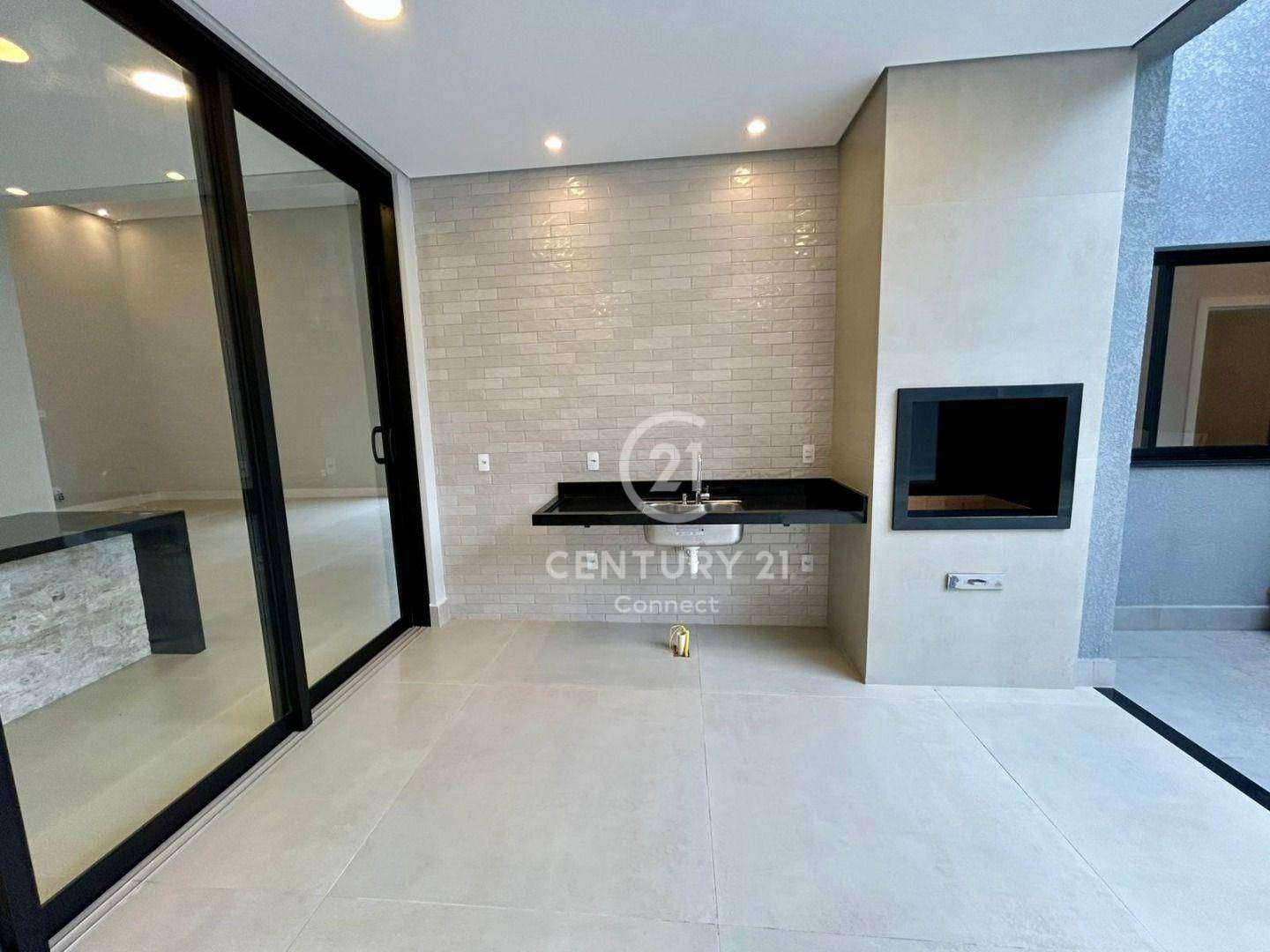 Casa de Condomínio à venda com 3 quartos, 225m² - Foto 3