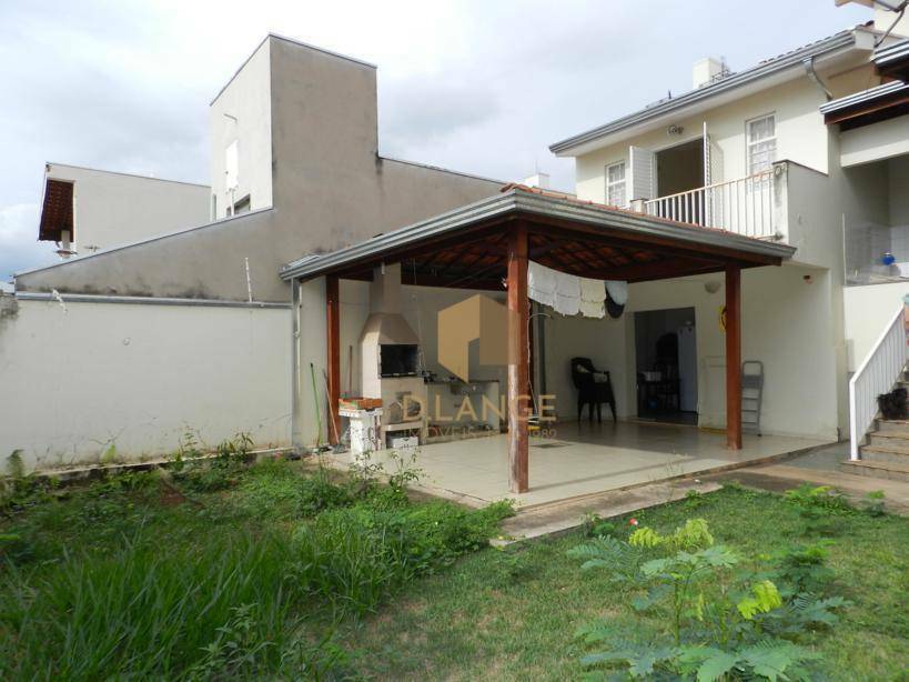 Casa de Condomínio à venda com 3 quartos, 250m² - Foto 31