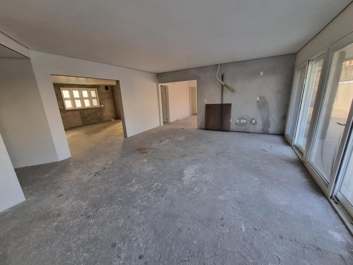 Apartamento à venda com 3 quartos, 207m² - Foto 2