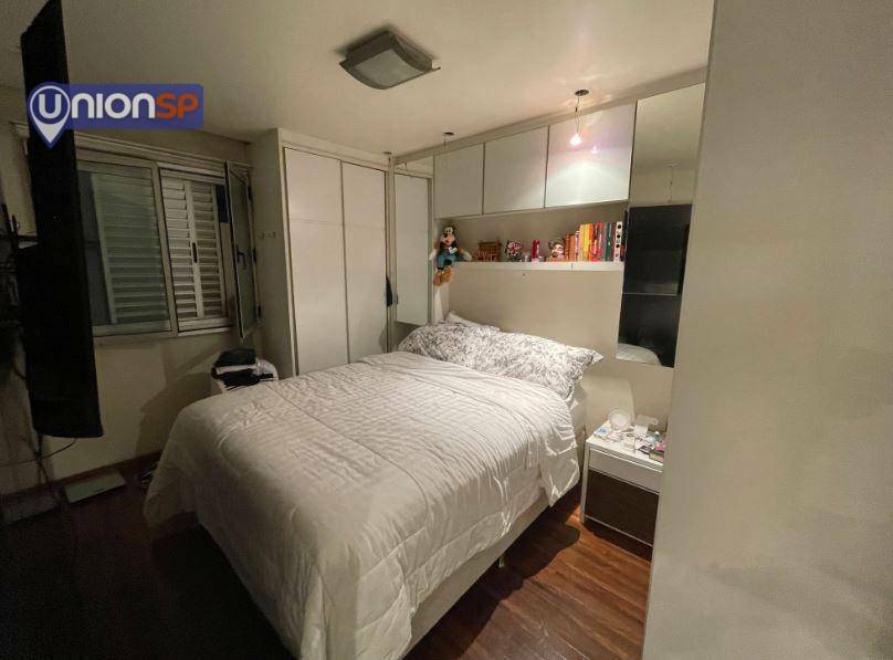 Apartamento à venda com 2 quartos, 66m² - Foto 4