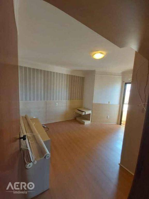 Apartamento à venda com 3 quartos, 100m² - Foto 7