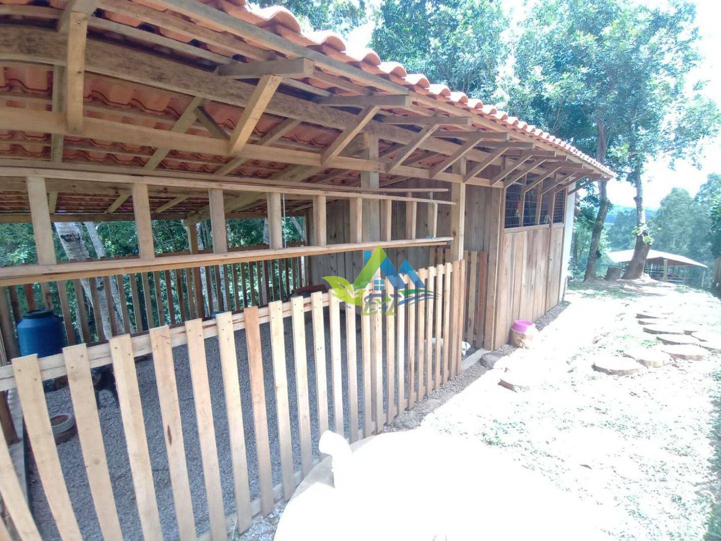 Chácara à venda com 2 quartos, 100m² - Foto 22