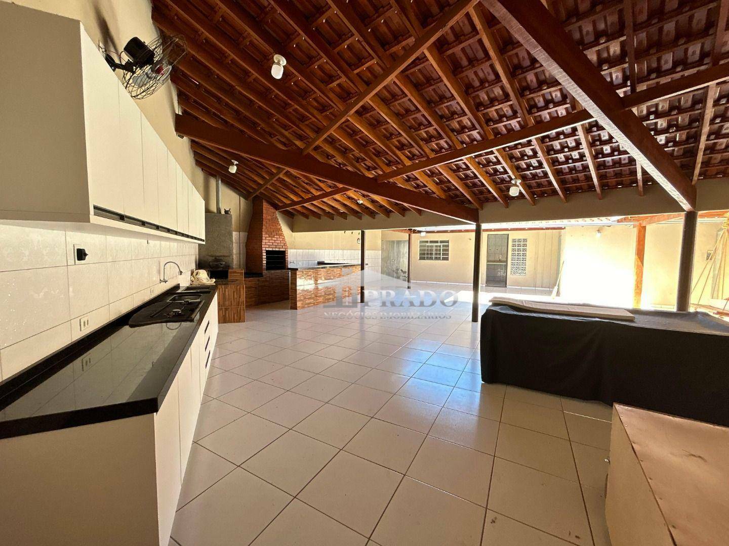 Casa para alugar com 4 quartos, 248m² - Foto 20