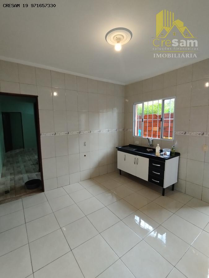 Casa para alugar com 1 quarto, 125m² - Foto 1