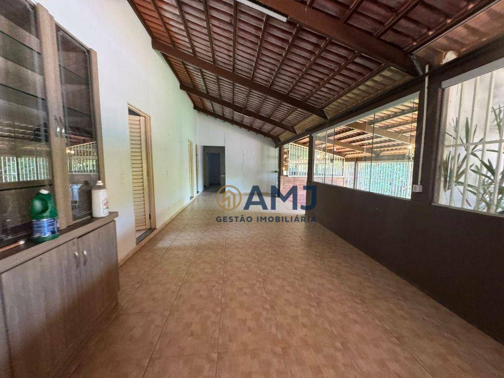 Chácara à venda com 4 quartos, 450m² - Foto 13