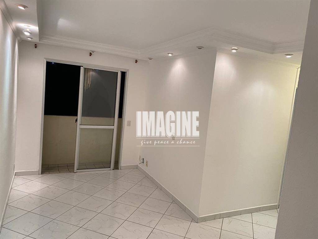 Apartamento à venda com 2 quartos, 55m² - Foto 1