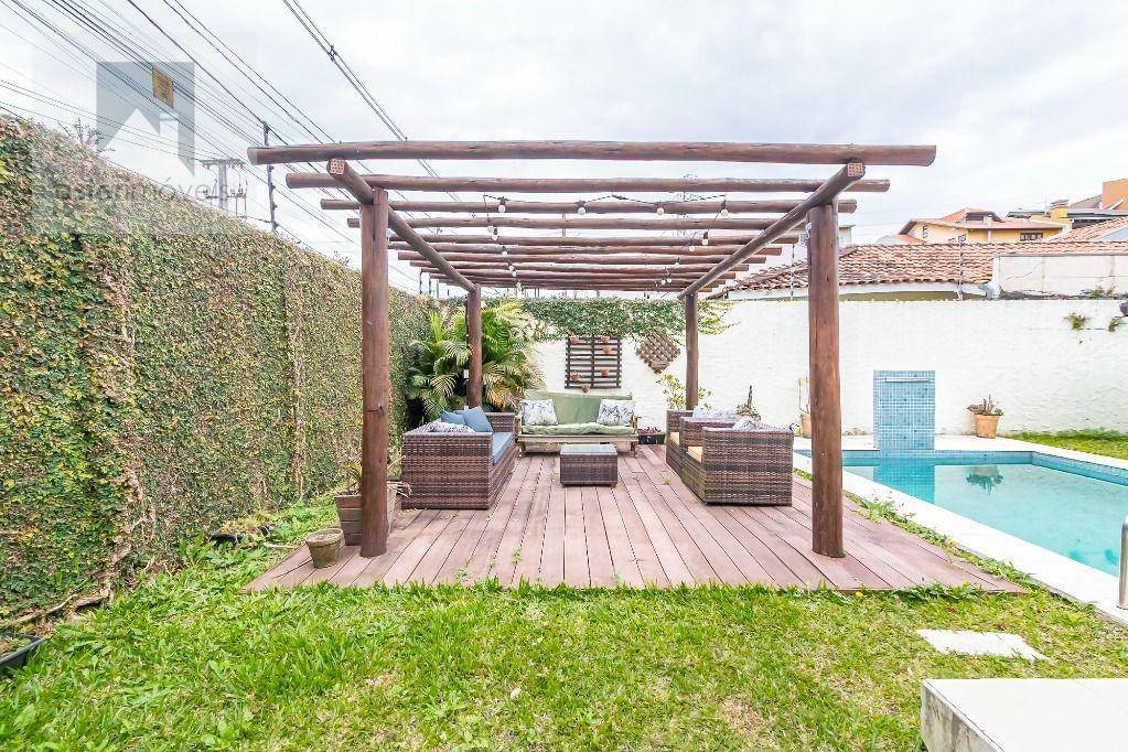 Casa para alugar com 4 quartos, 285m² - Foto 7