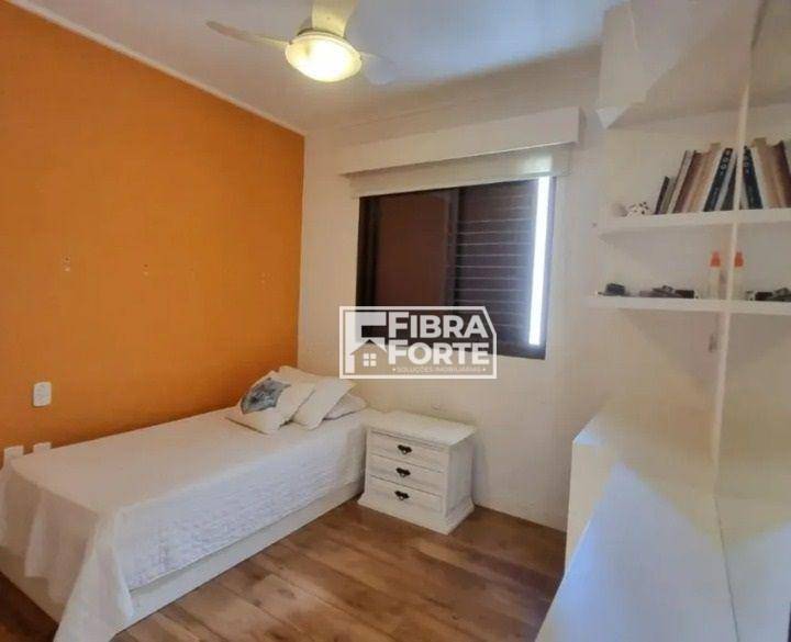 Apartamento para alugar com 4 quartos, 148m² - Foto 18