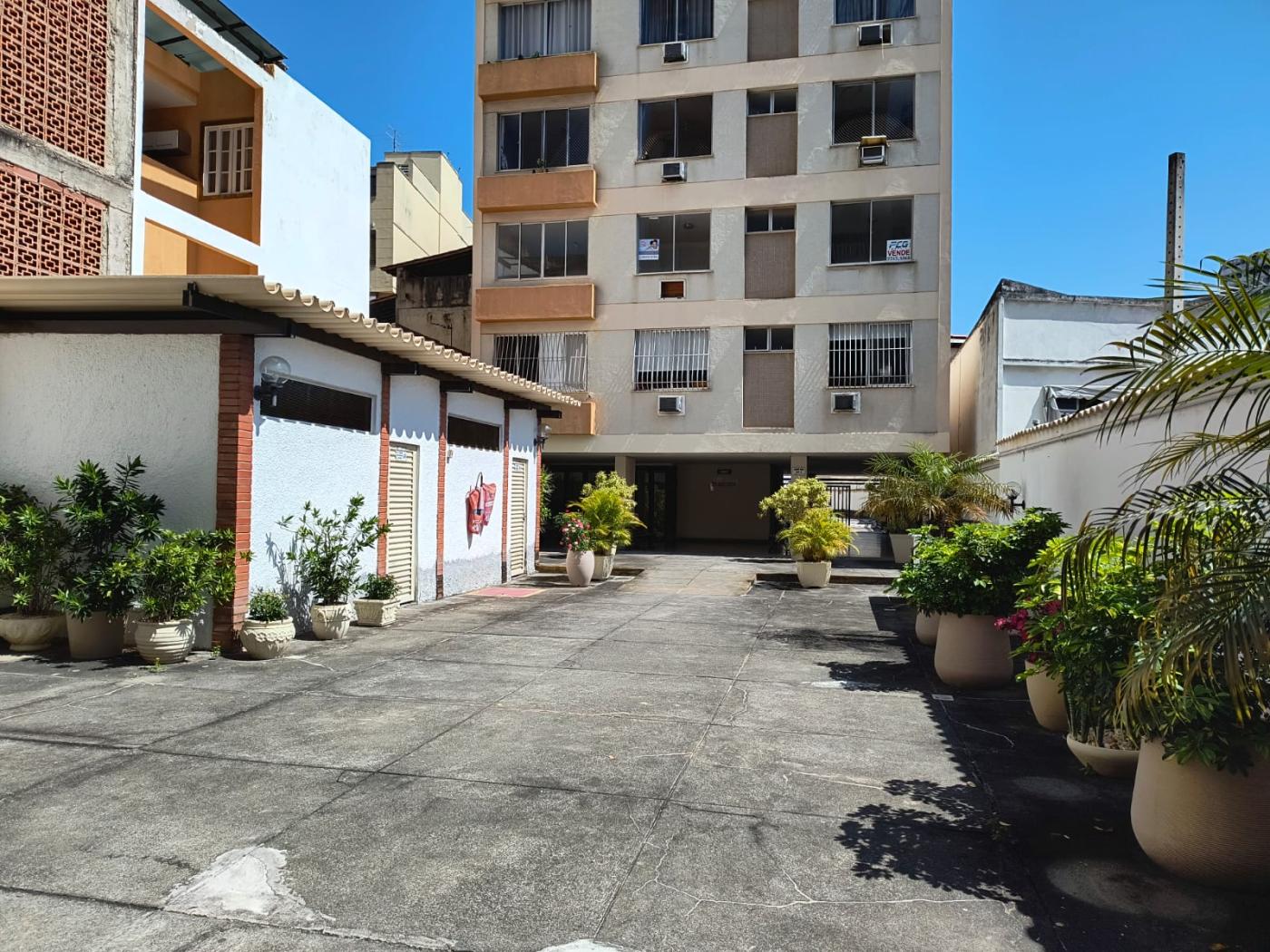 Apartamento à venda com 2 quartos, 100m² - Foto 6