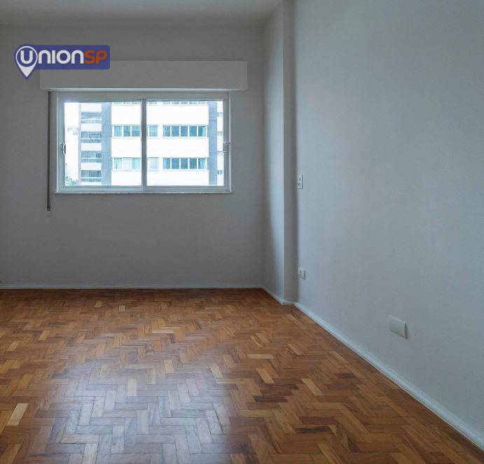 Apartamento à venda com 3 quartos, 135m² - Foto 4