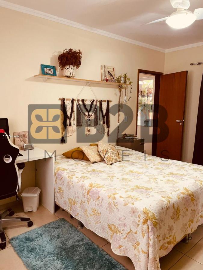 Casa de Condomínio à venda com 3 quartos, 247m² - Foto 22