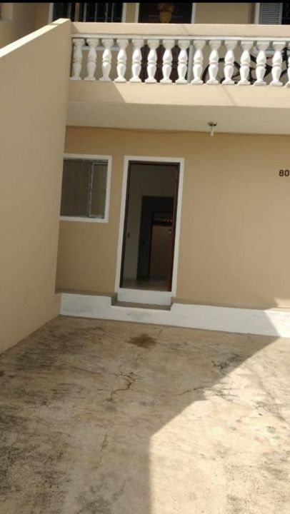 Casa à venda com 5 quartos, 150m² - Foto 2