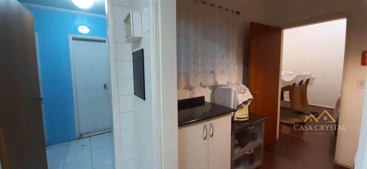 Casa de Condomínio à venda com 4 quartos, 243m² - Foto 3