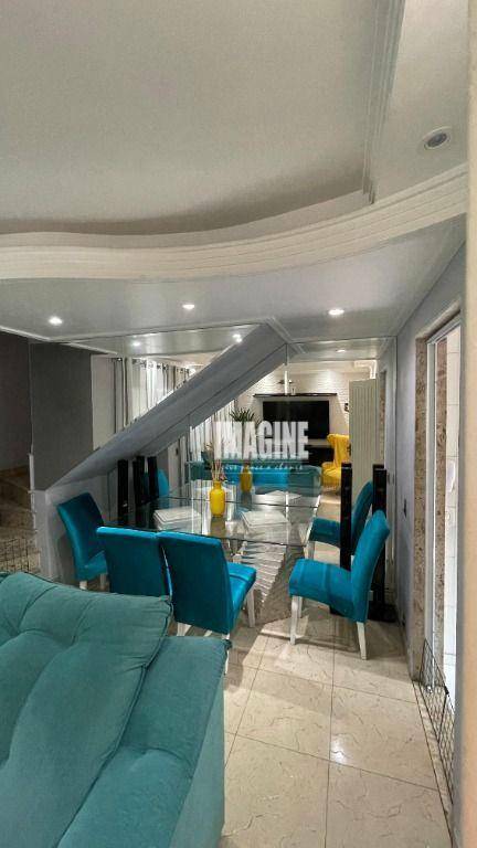 Sobrado à venda com 3 quartos, 70m² - Foto 2