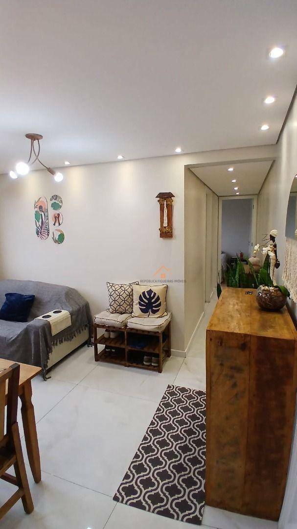 Apartamento à venda com 2 quartos, 40m² - Foto 9