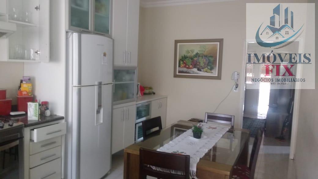 Casa à venda com 3 quartos, 176m² - Foto 15