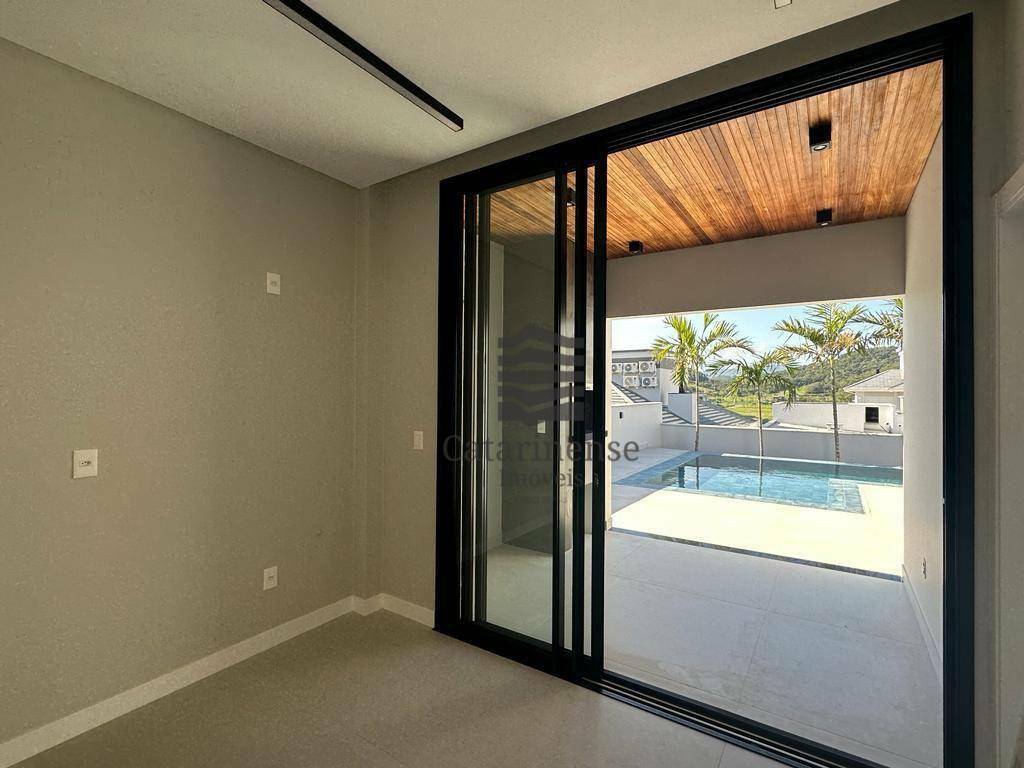 Casa à venda com 3 quartos, 193m² - Foto 12