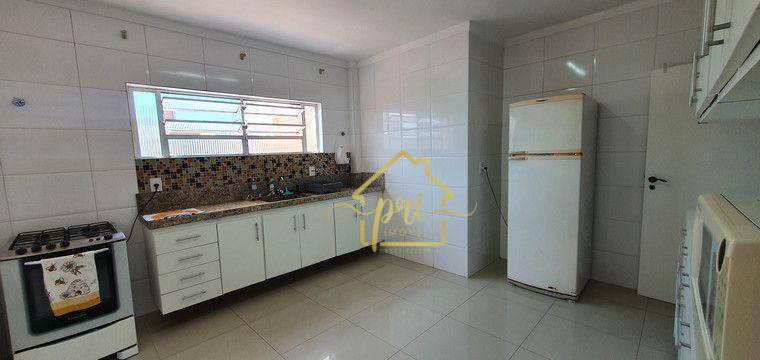 Apartamento à venda com 3 quartos, 140m² - Foto 14