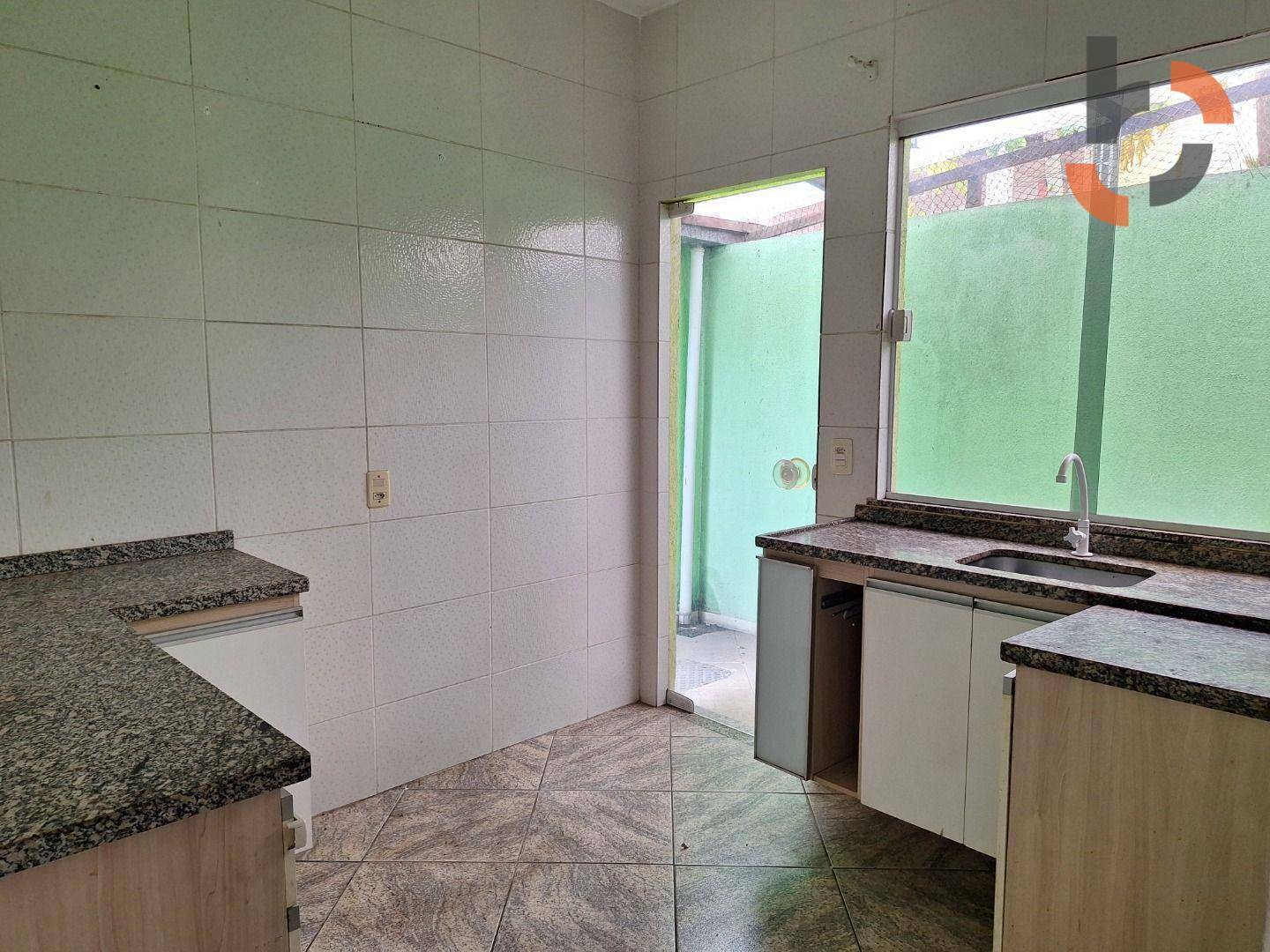 Casa à venda com 2 quartos, 60m² - Foto 15