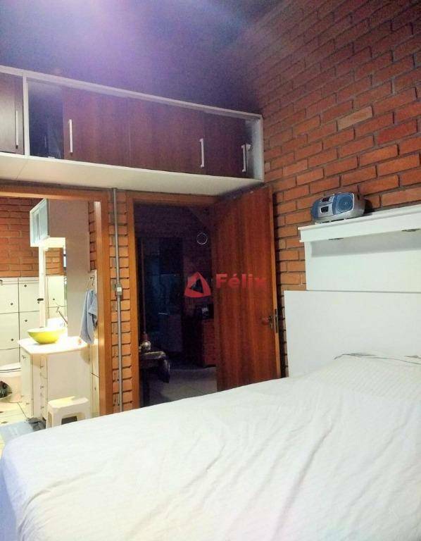 Casa à venda com 2 quartos, 1m² - Foto 7