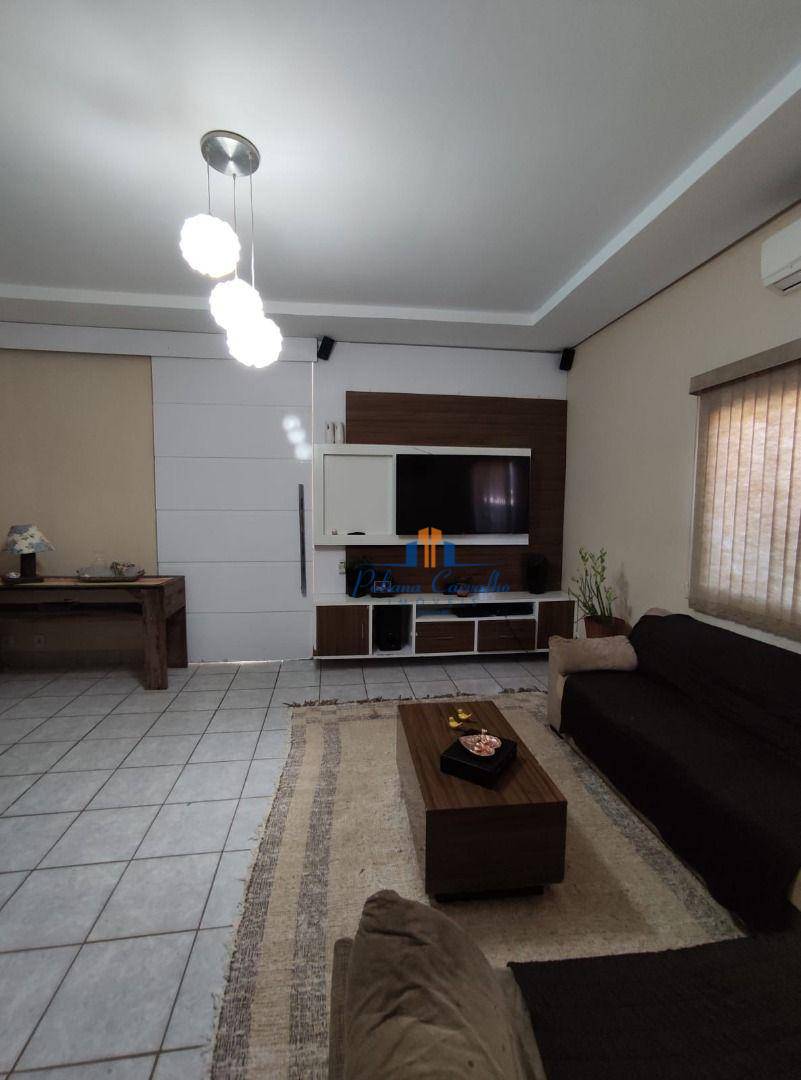 Casa à venda com 3 quartos, 200m² - Foto 13