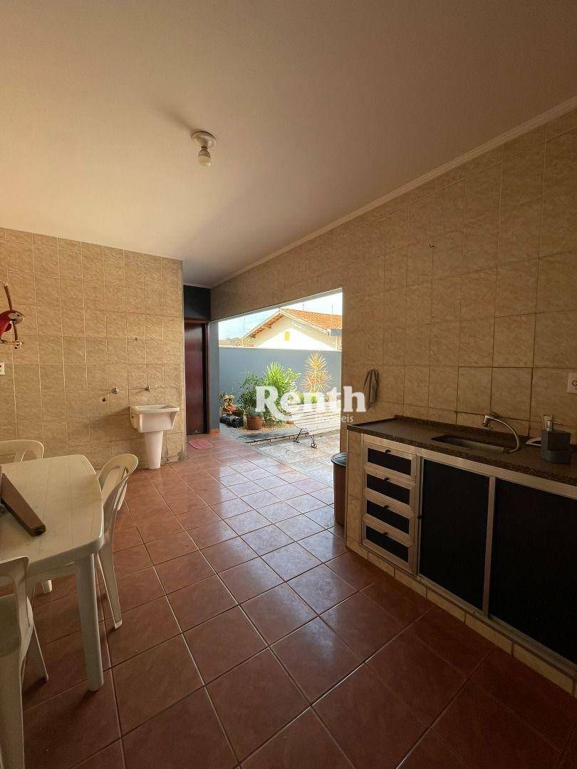 Sobrado à venda com 3 quartos, 244m² - Foto 19