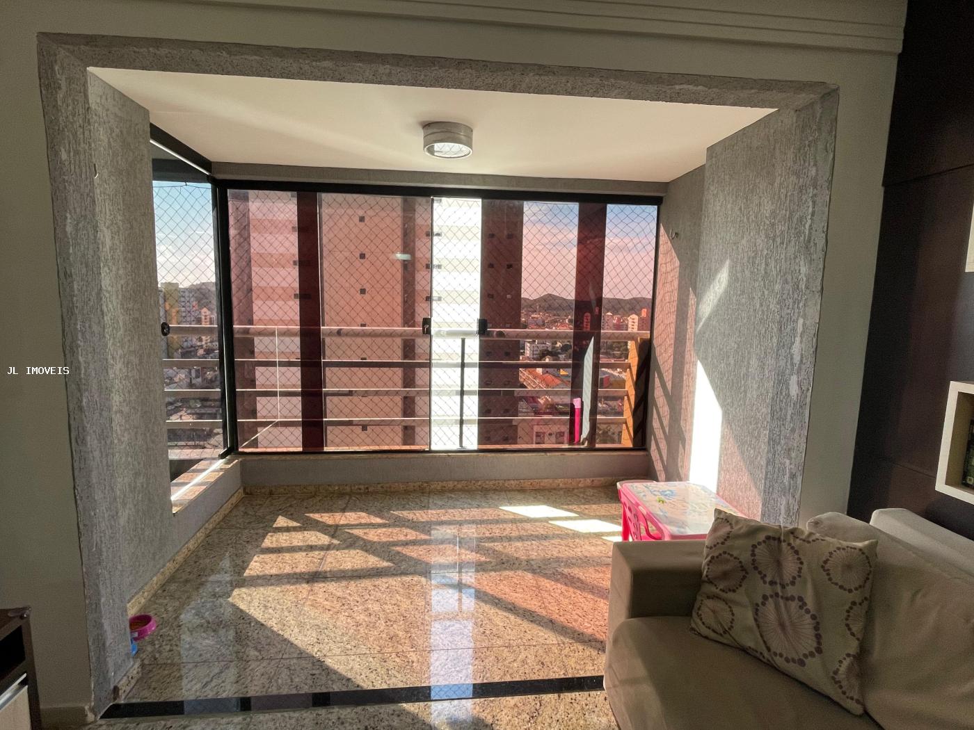 Apartamento à venda com 3 quartos, 120m² - Foto 2