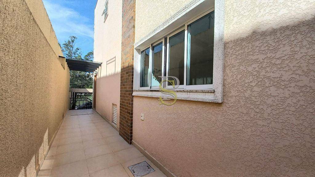 Casa à venda com 3 quartos, 104m² - Foto 3