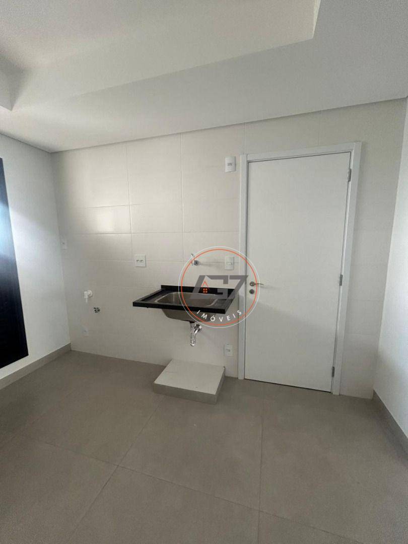 Apartamento à venda com 3 quartos, 200m² - Foto 6