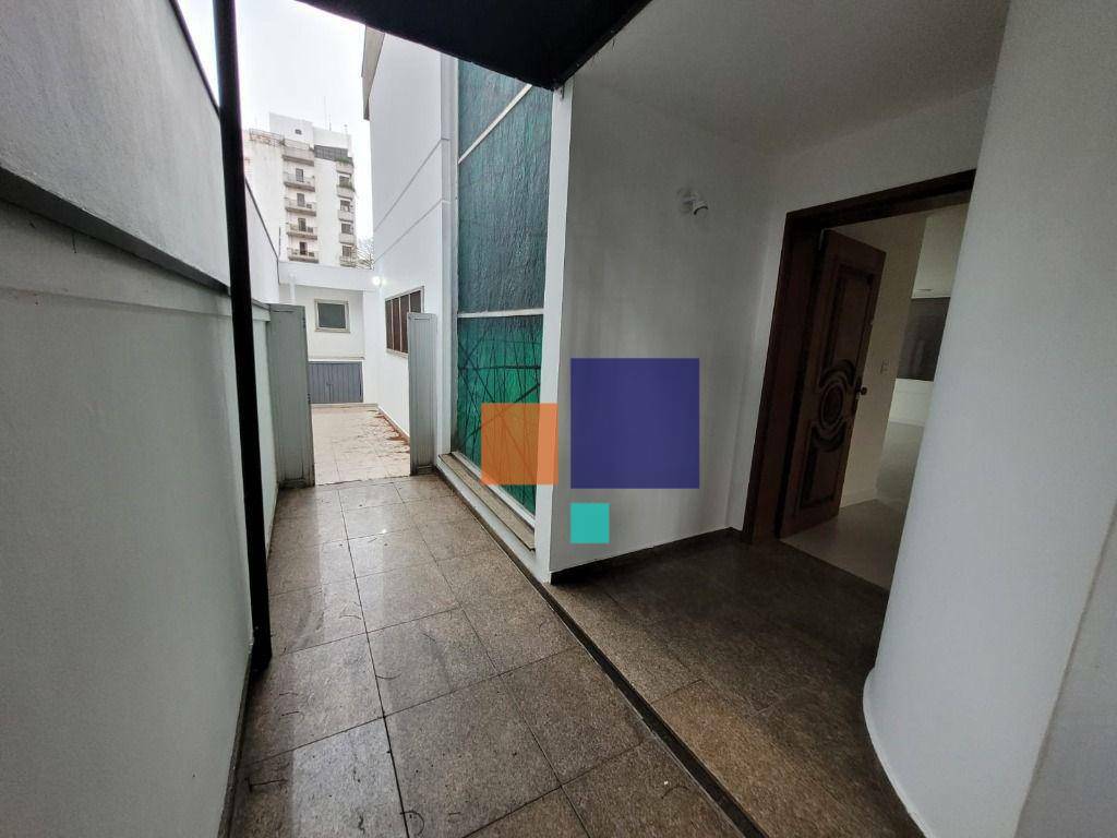 Sobrado para alugar com 4 quartos, 330m² - Foto 13