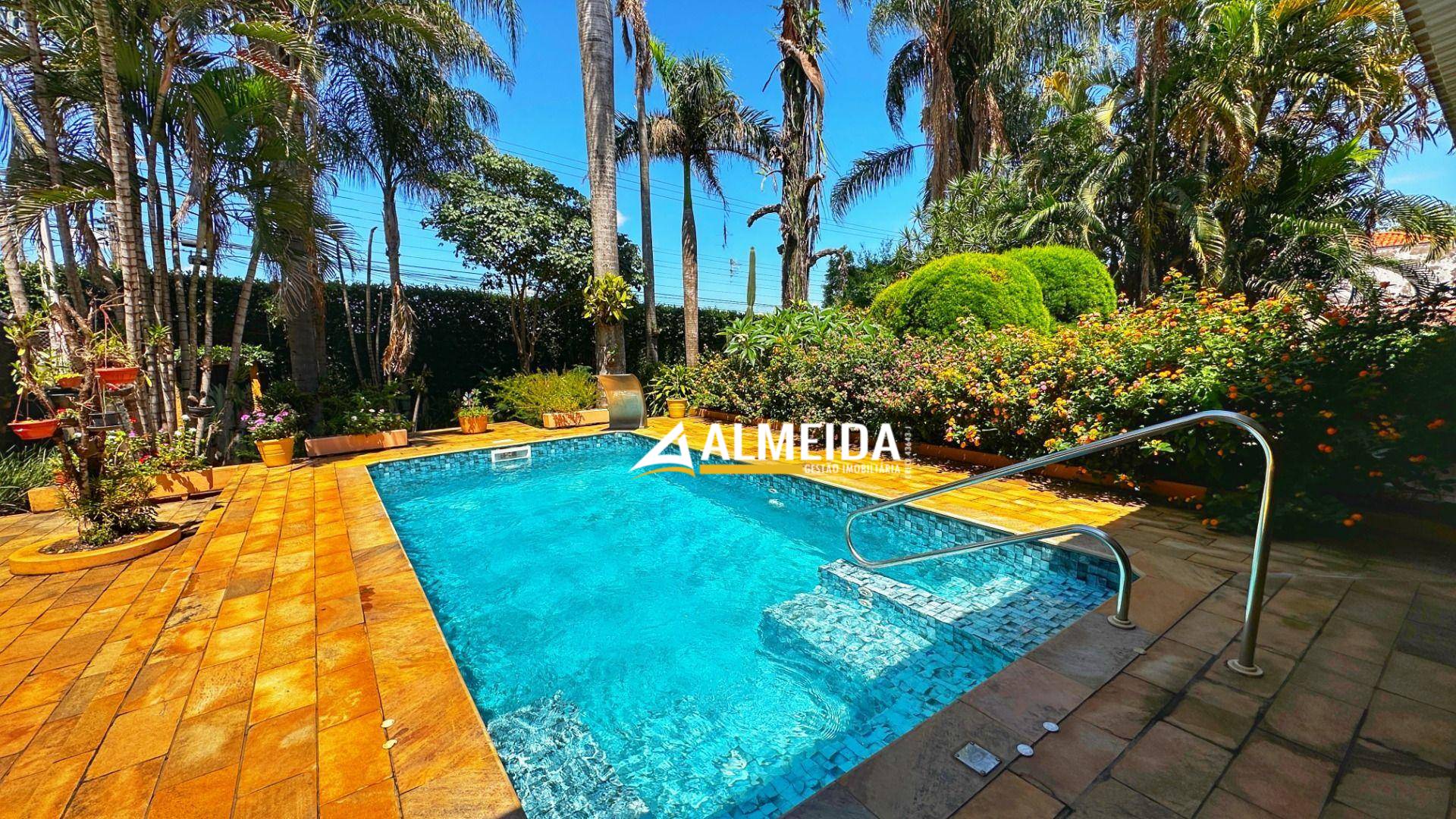 Chácara, 3 quartos, 750 m² - Foto 1