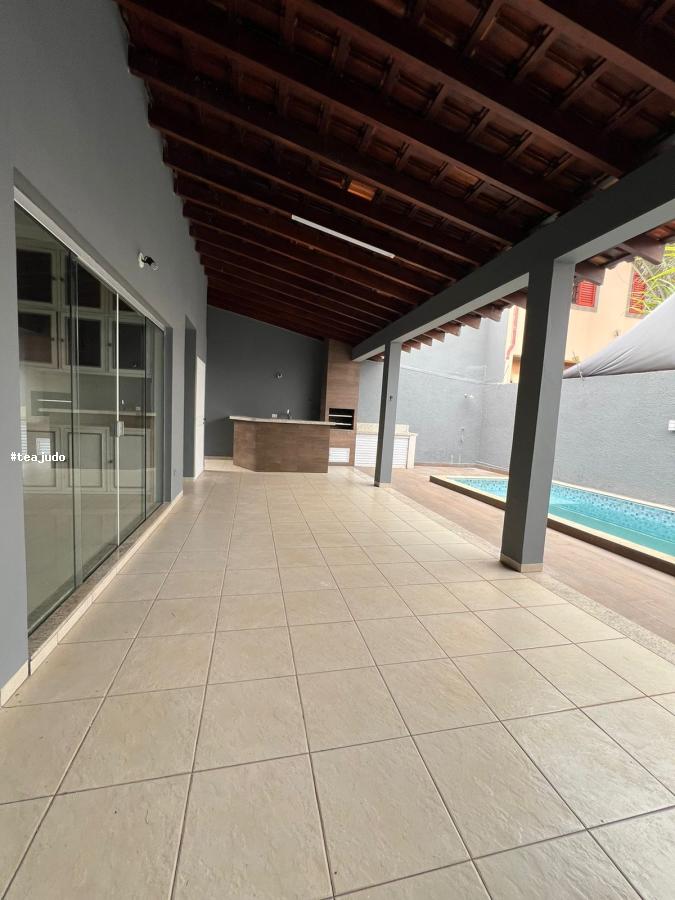 Casa à venda com 4 quartos, 250m² - Foto 18